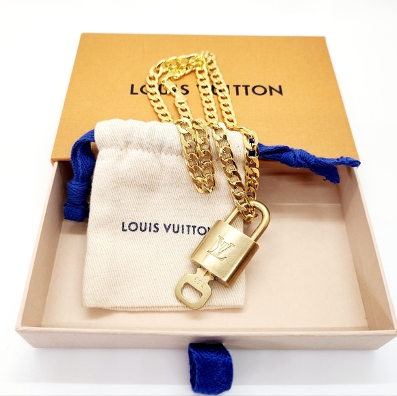 Louis Vuitton Lock & Key #339 On Gold Plated 18 Inch Chain With Box & Dustbag - Picture 1 of 7
